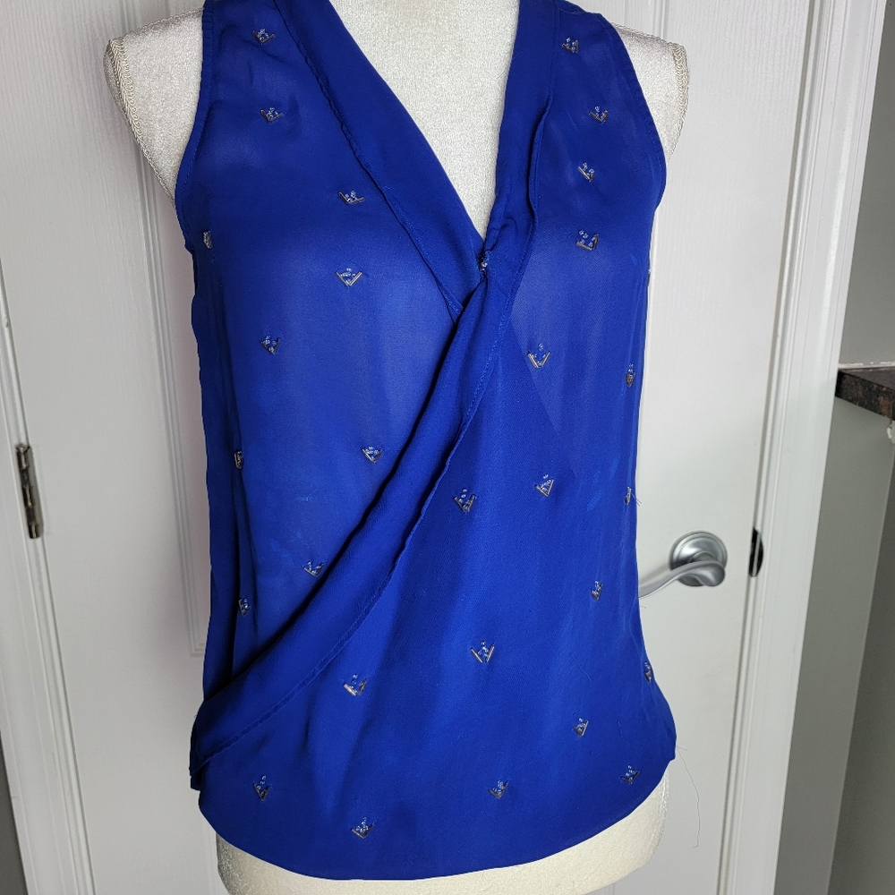 Worthington sheer blue sleeveless top
